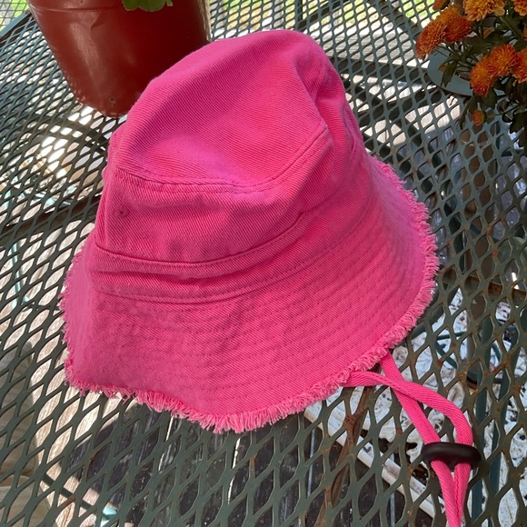 Free People pink bucket hat - Picture 2 of 4